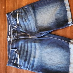 Levi Strauss modern skinny Bermuda shorts size 14 w32